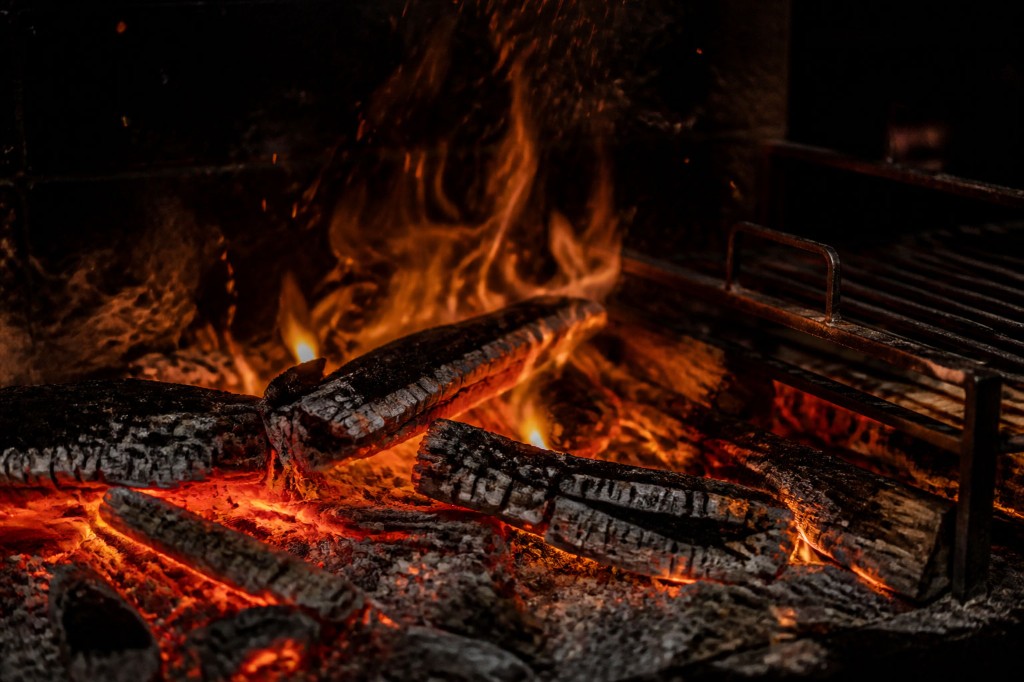 Brasas de FARDA Fuego