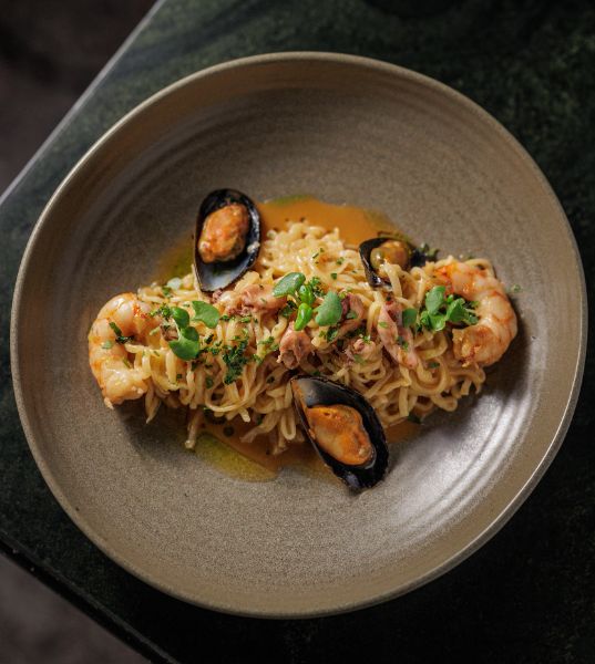 SPAGHETTIS CON FRUTOS DE MAR
